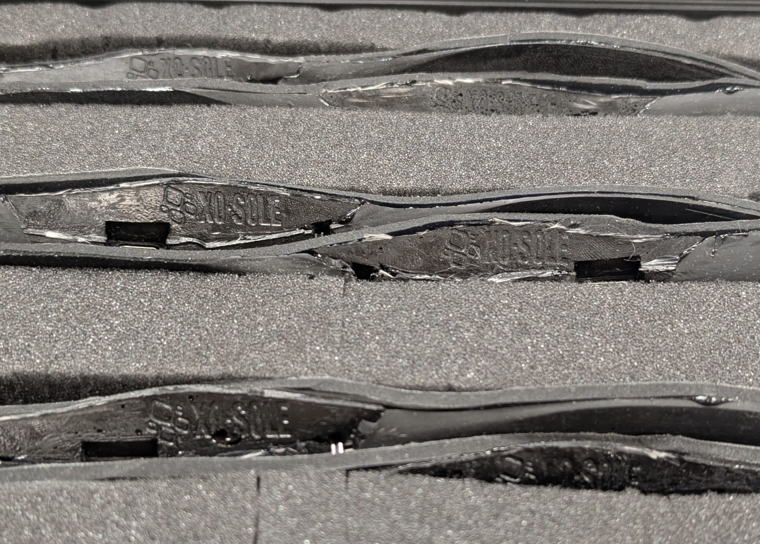 3 pairs of XO-SOLE insoles that are included in the Starter Pack.